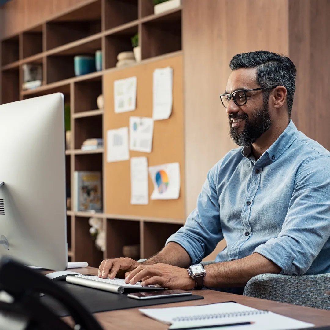 A professional at work, depicting the expertise behind Franklin Madison Private Wealth Management.